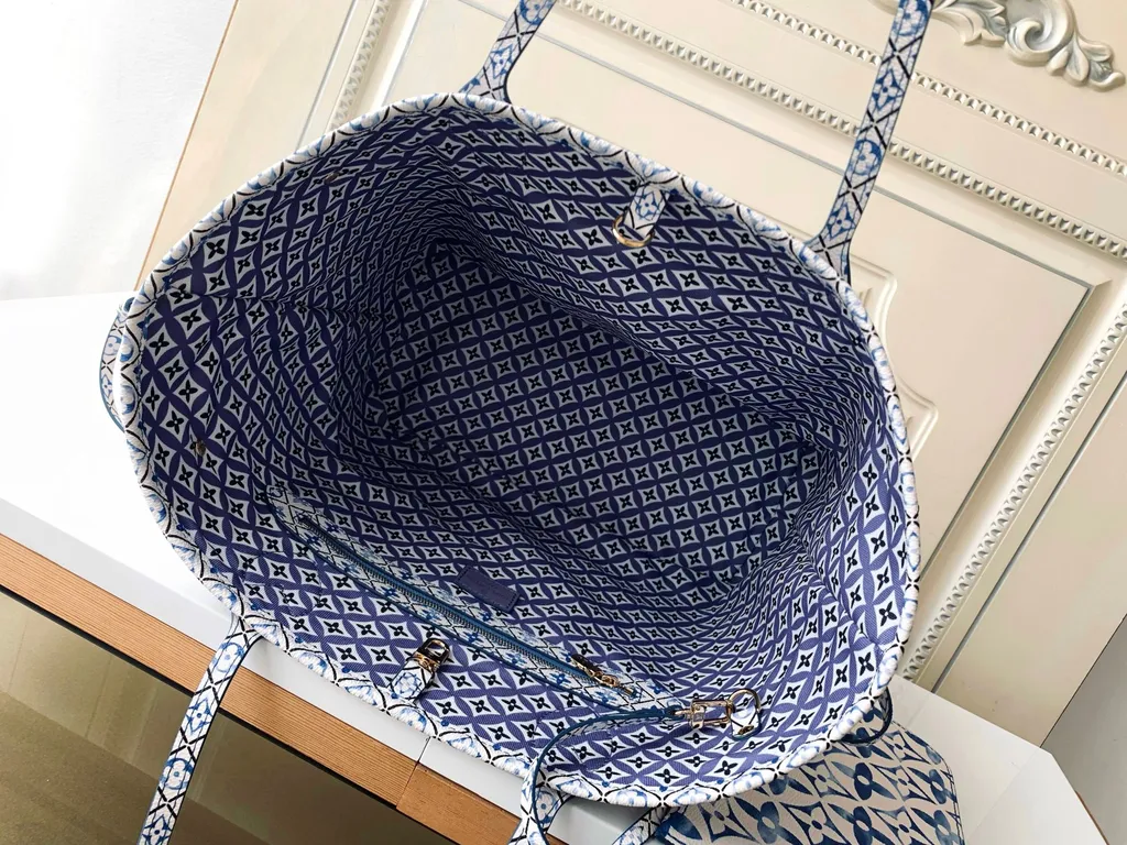 Louis Vuitton bag - LITELUX