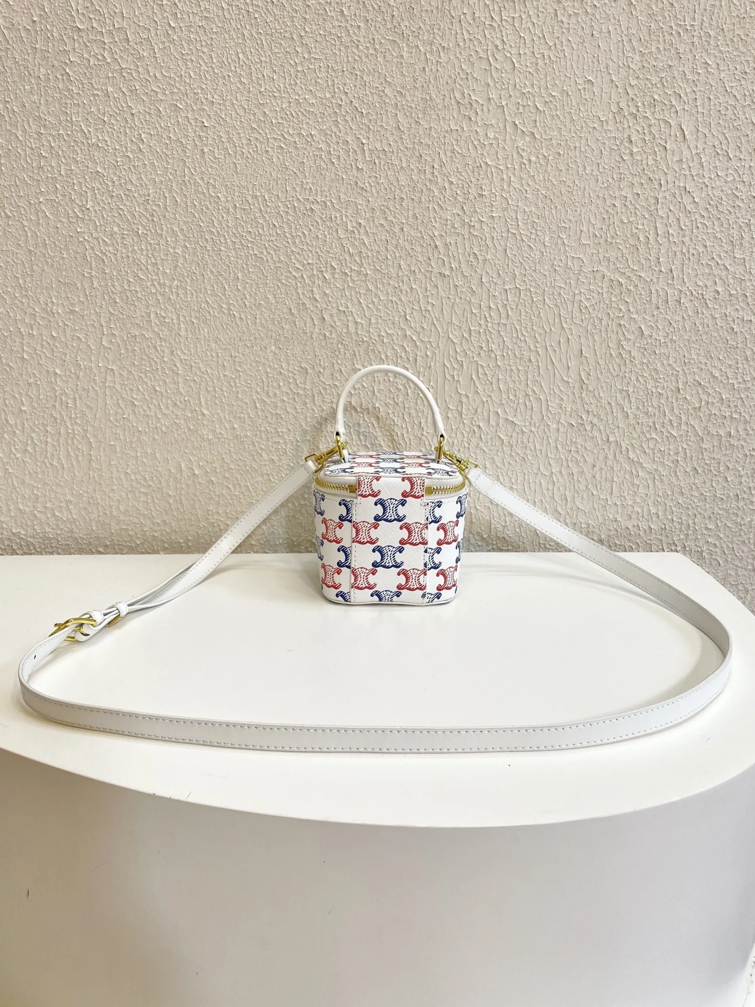 CELINE 23s Spring/Summer – Mini smooth leather makeup case Presbyopia pattern 8080 Size: 9.5* 8* 9cm - LITELUX