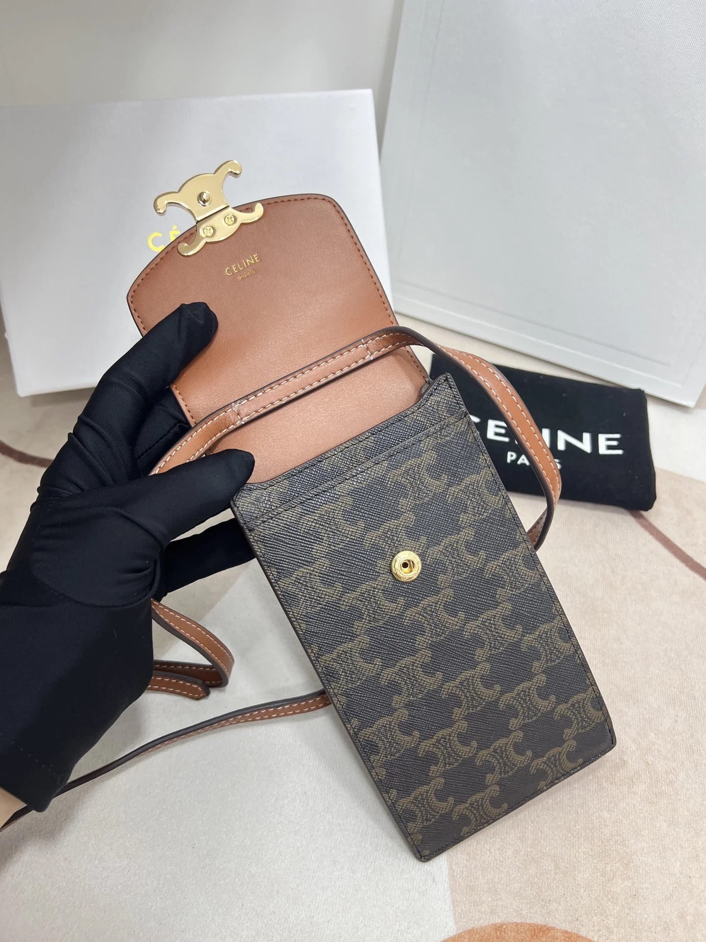 CELINE Mobile phone bag with leather strap Size: 10*2*19cm - LITELUX