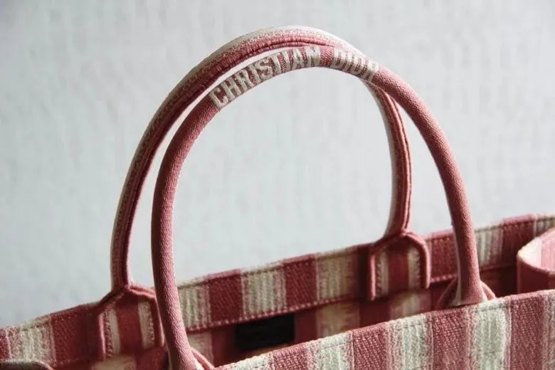 Dior Bag  – 115572781 - LITELUX