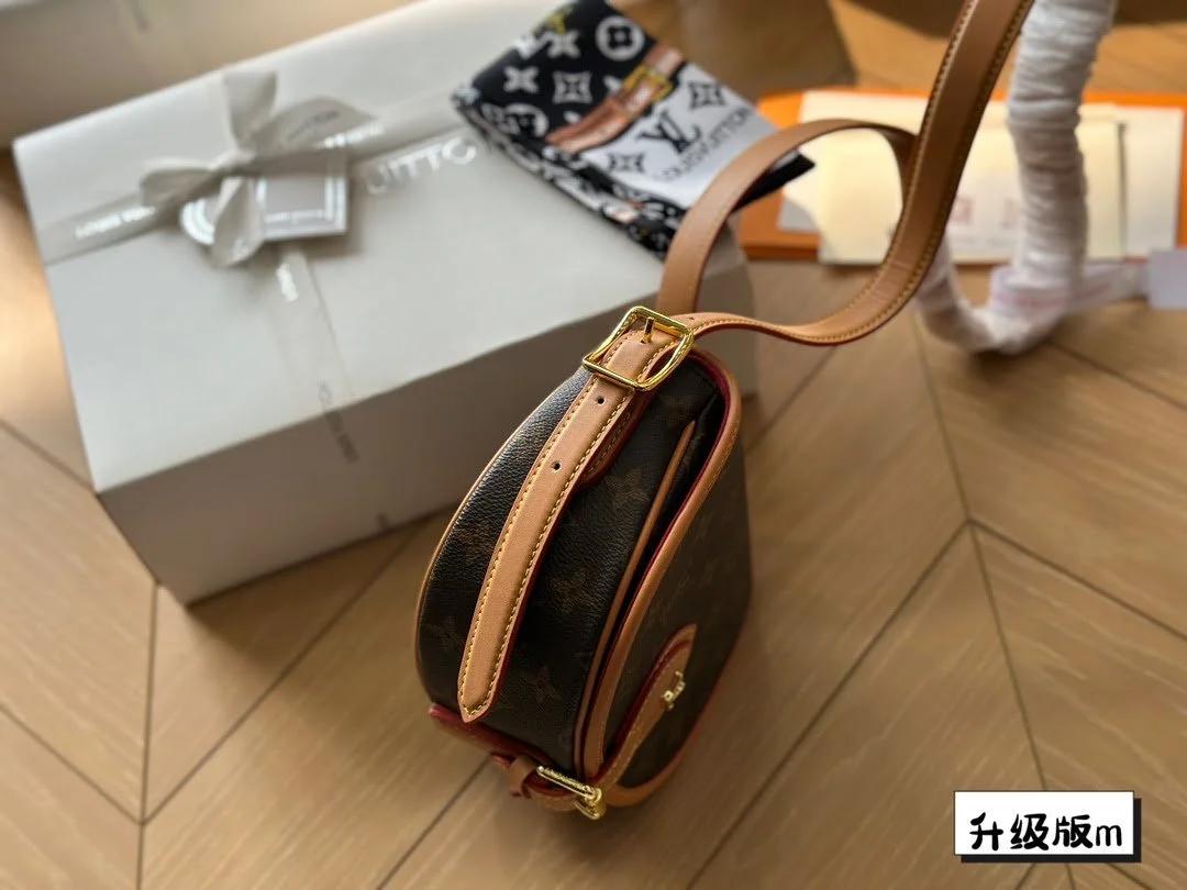 Louis Vuitton / LV Tambourin Saddle bag M44860 size: 18*16cm - LITELUX