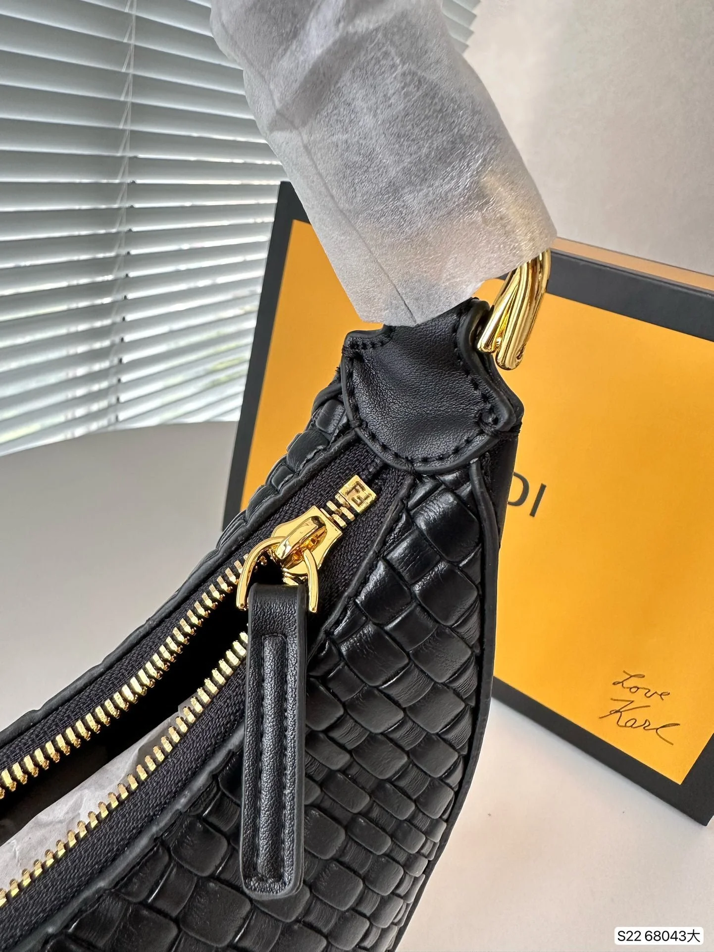 FENDI Woven half moon bag underarm bag 68043 68059 Size: 24*13cm/19*10cm - LITELUX