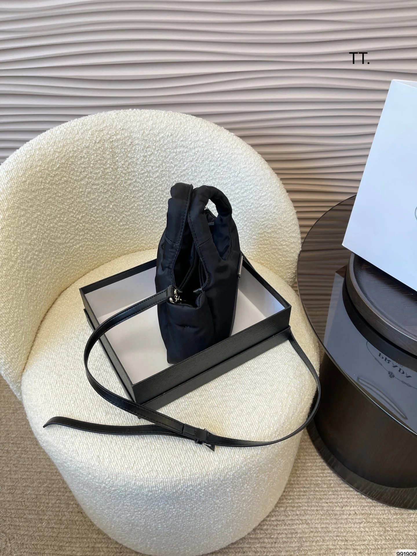 Prada mini handbag size: 18*14cm - LITELUX