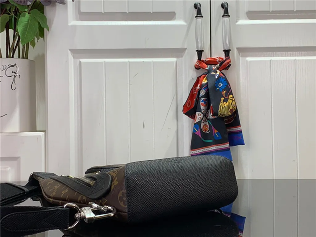 Louis Vuitton Bag - LITELUX