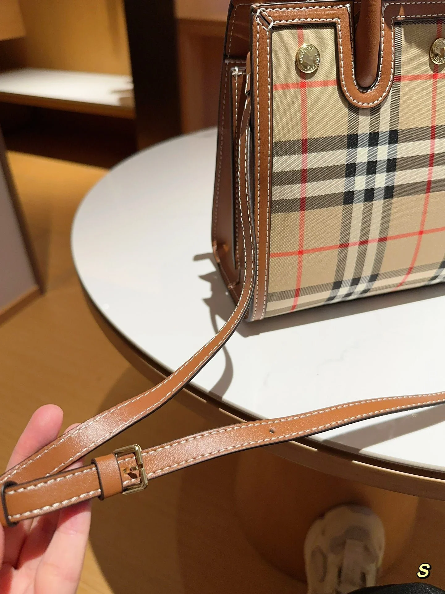 Burberry title Hand-held crossbody tote bag size: 26cm - LITELUX