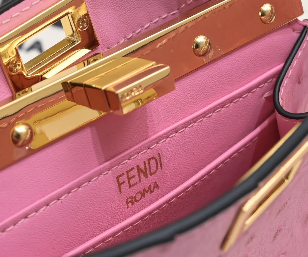 FENDI Peekaboo Pink 23ss 335 Size: 20*15cm - LITELUX