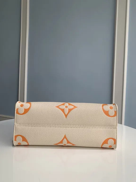 Louis Vuitton bag - LITELUX