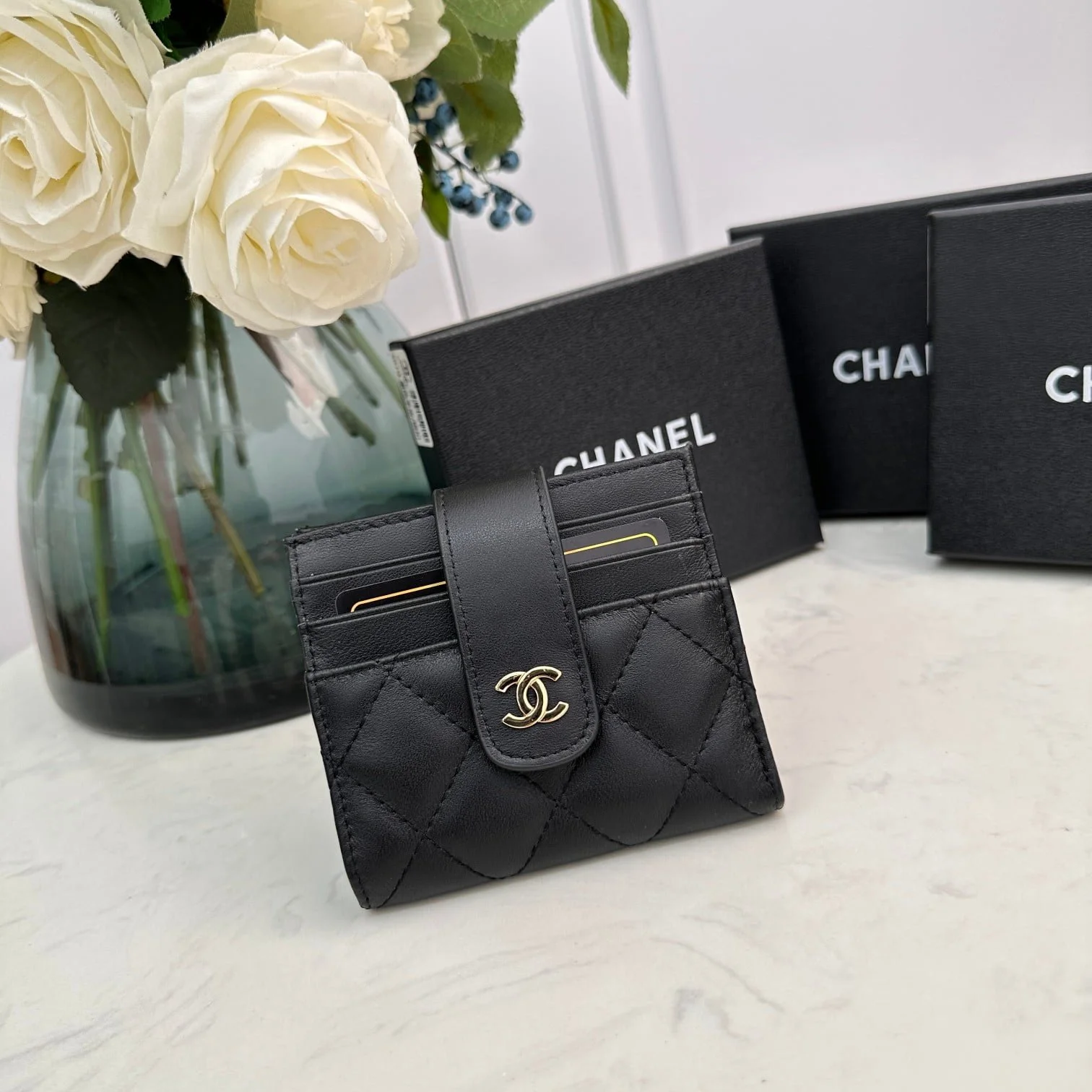 Chanel leather short card bag with gold and sliver hardware 609 size: 12*9cm - LITELUX