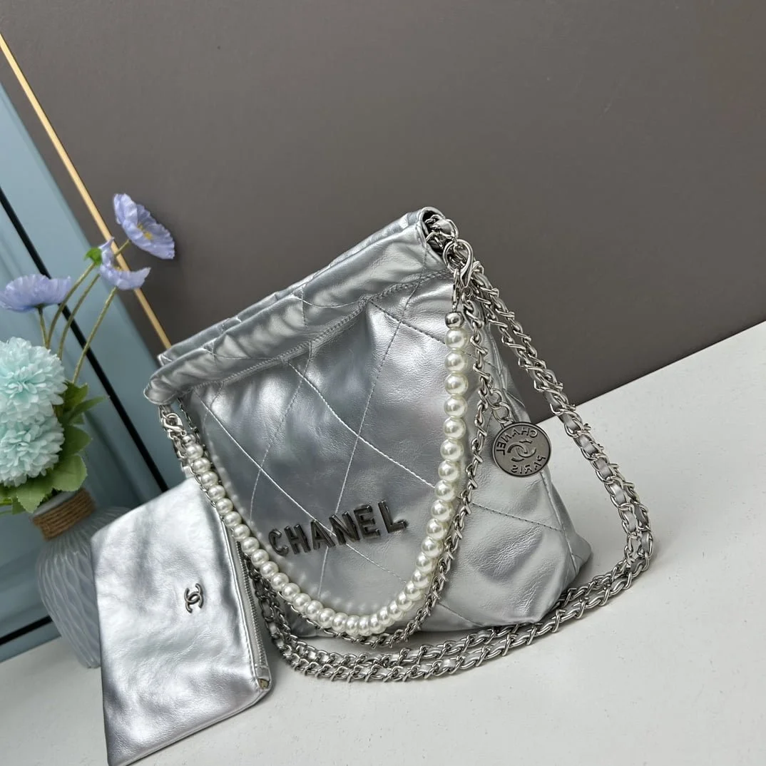 CHANEL Pearl garbage bag sliver size: 23*28*22*7cm - LITELUX