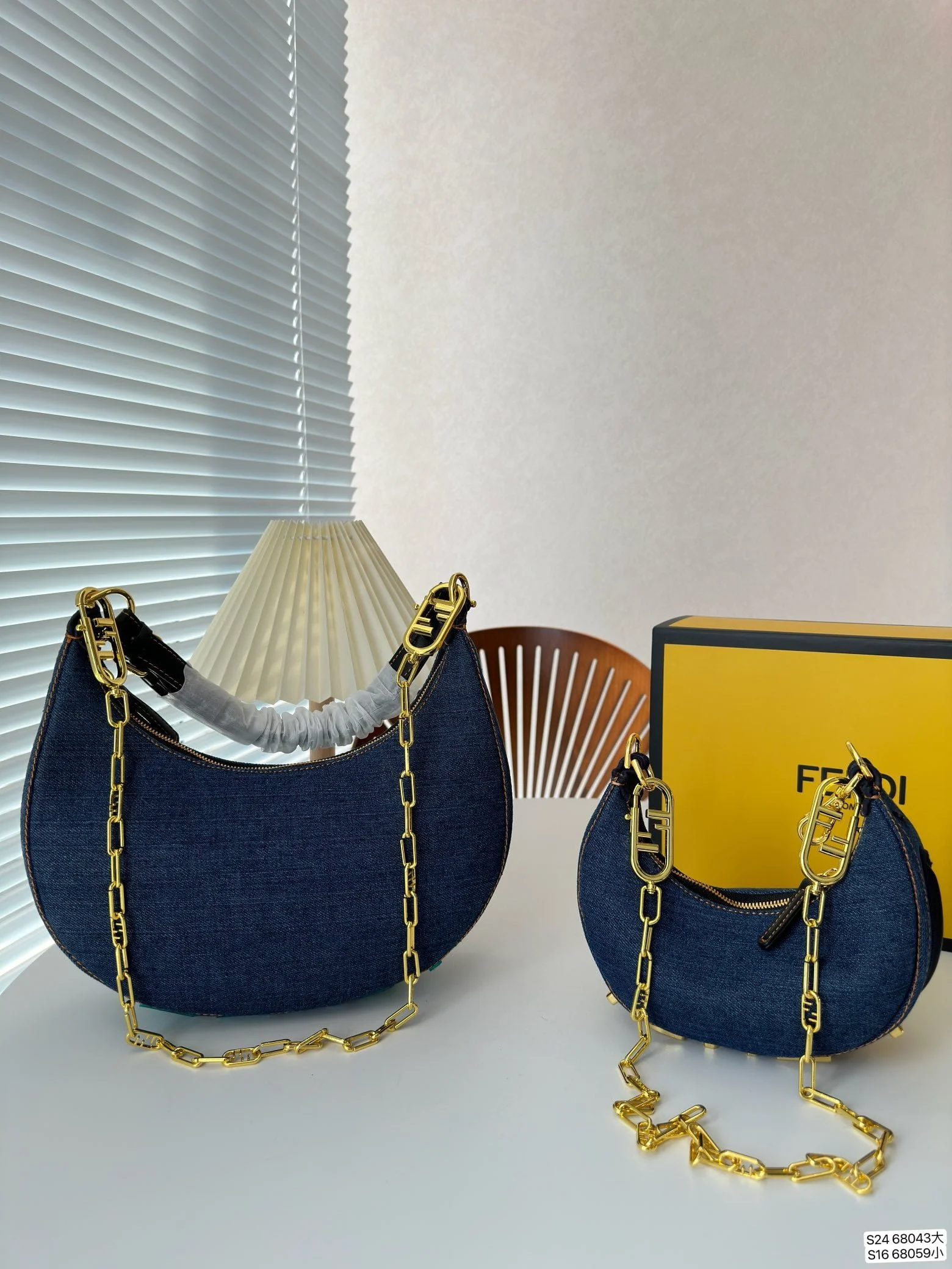 FENDI half moon bag Underarm bag jeans with chain strap Size: 28*16 cm/19*10cm - LITELUX