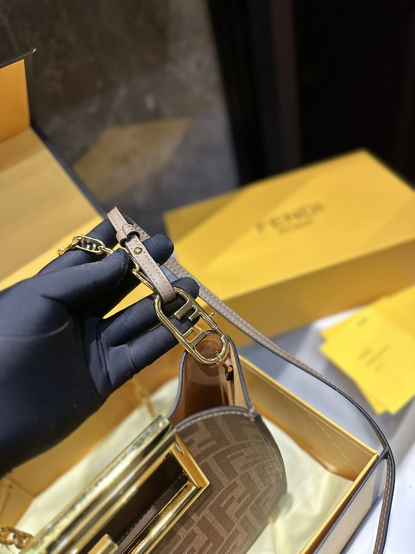 Fendi way Double F-buckle size: 20*9*17cm - LITELUX