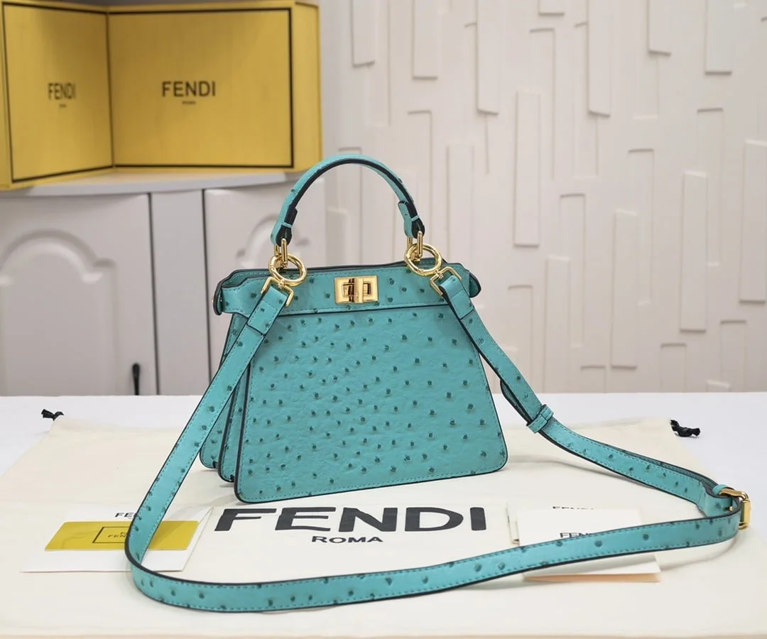 FENDI Peekaboo Light Green 23ss 335 Size: 20*15cm - LITELUX