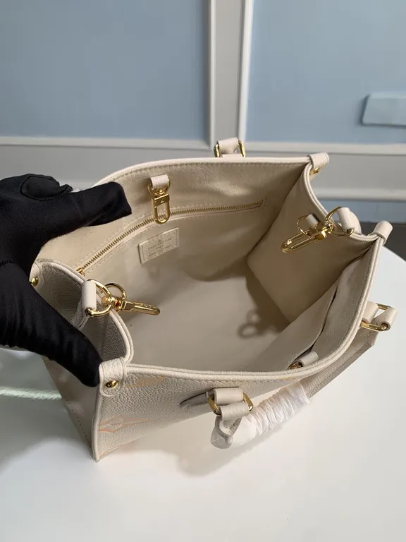 Louis Vuitton bag - LITELUX
