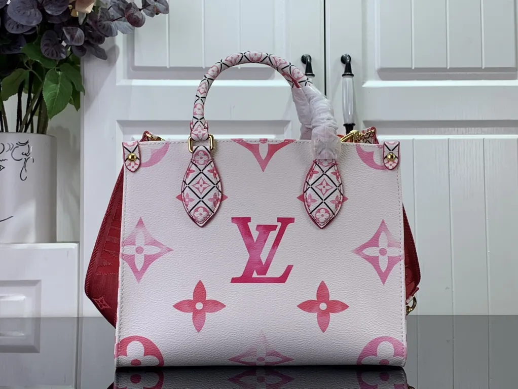 Louis Vuitton bag - LITELUX