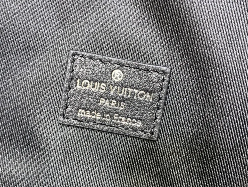 Louis Vuitton bag - LITELUX