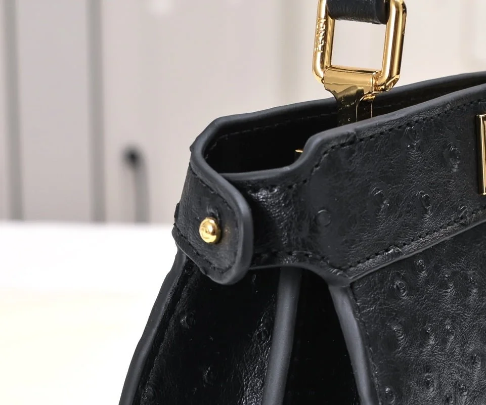 FENDI Peekaboo Black 23ss 335 Size: 20*15cm - LITELUX