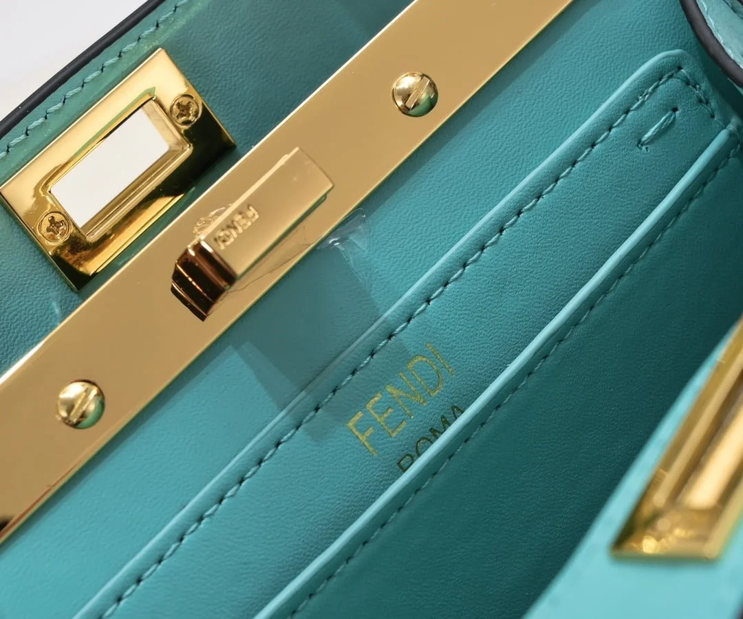 FENDI Peekaboo Light Green 23ss 335 Size: 20*15cm - LITELUX