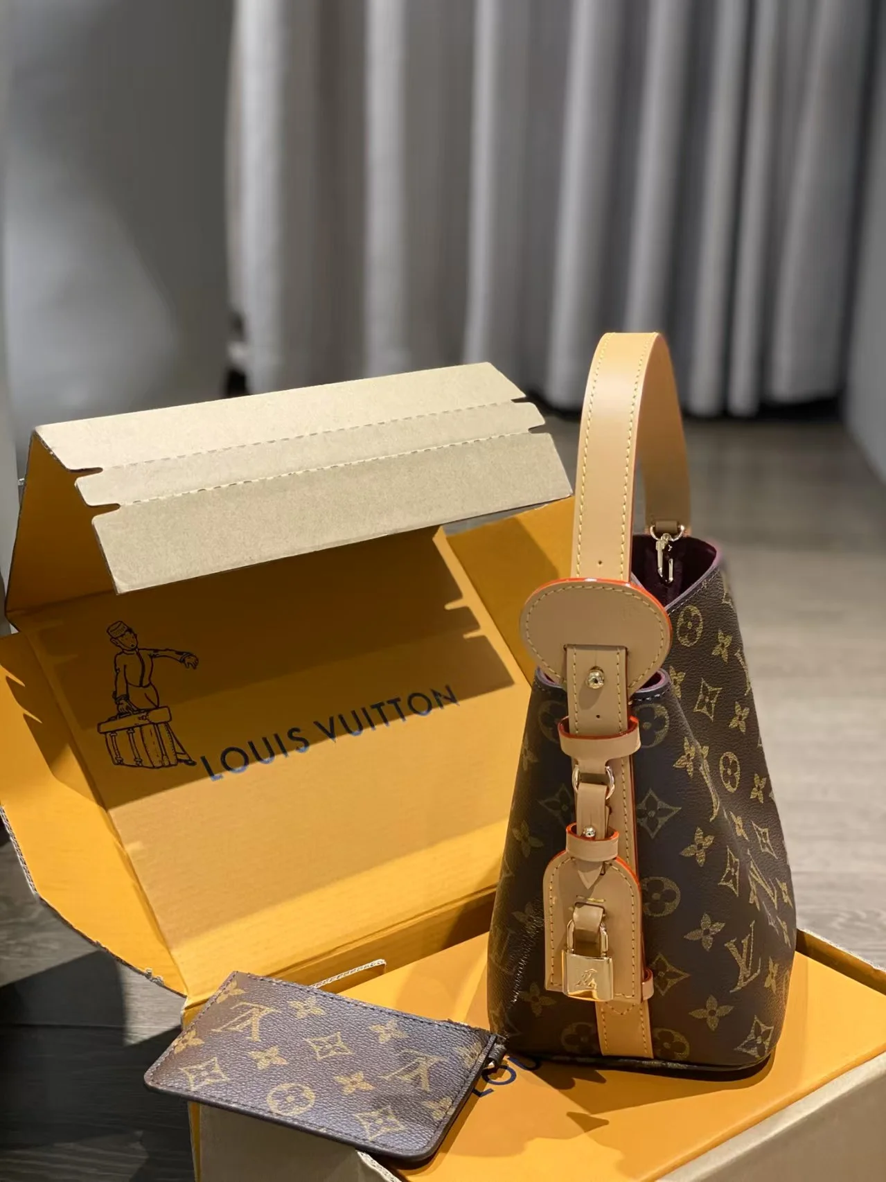 2024 Louis Vuitton all in bb M12528 - LITELUX