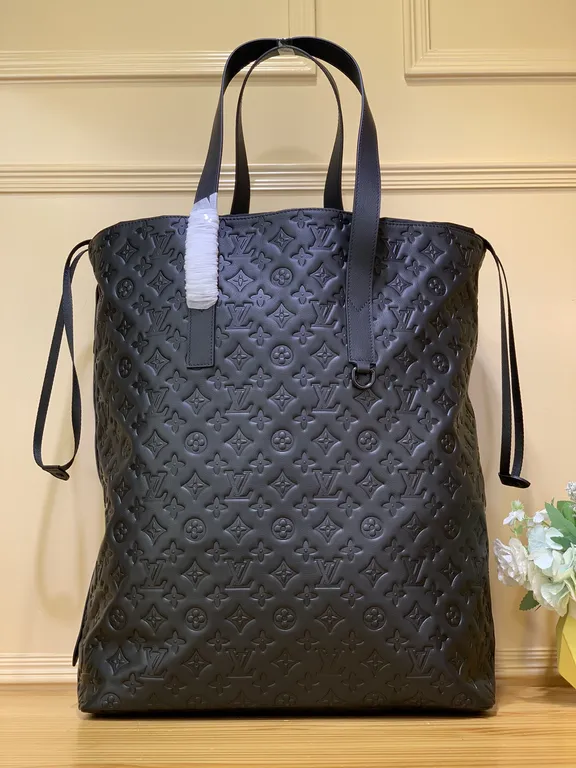 Louis Vuitton bag - LITELUX