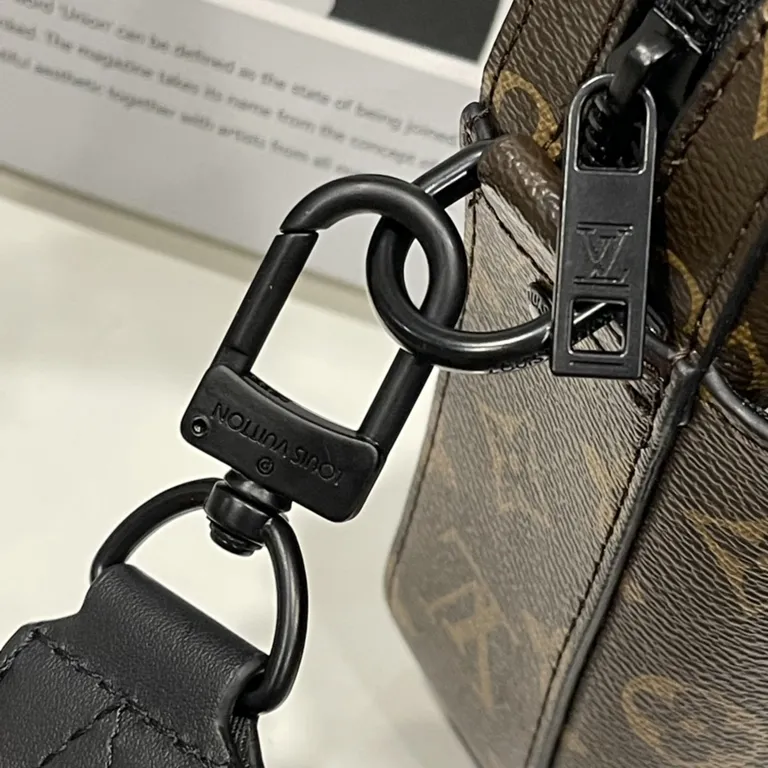 Louis Vuitton bag - LITELUX