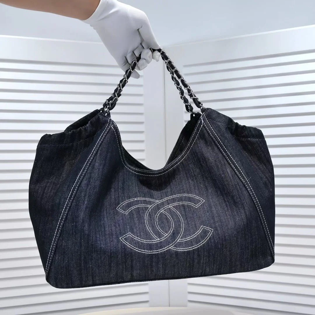 Chanel Denim shopping bag with a small wallet - LITELUX