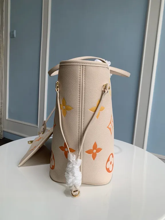 Louis Vuitton bag - LITELUX
