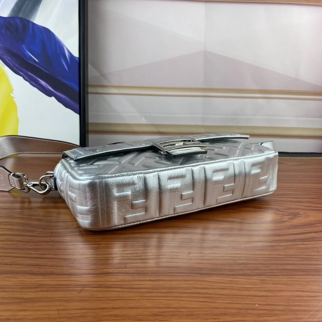 FENDI BAGUETTE Embossed design Sliver Handbag F0191 Size: 26x5x15cm - LITELUX