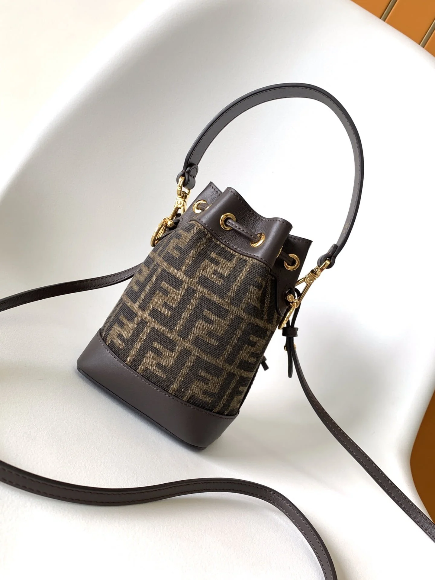 Fendi mon tresor mini Bucket bag size:18.5*12*10cm - LITELUX