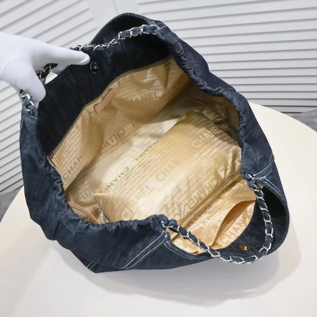 Chanel Denim shopping bag with a small wallet - LITELUX