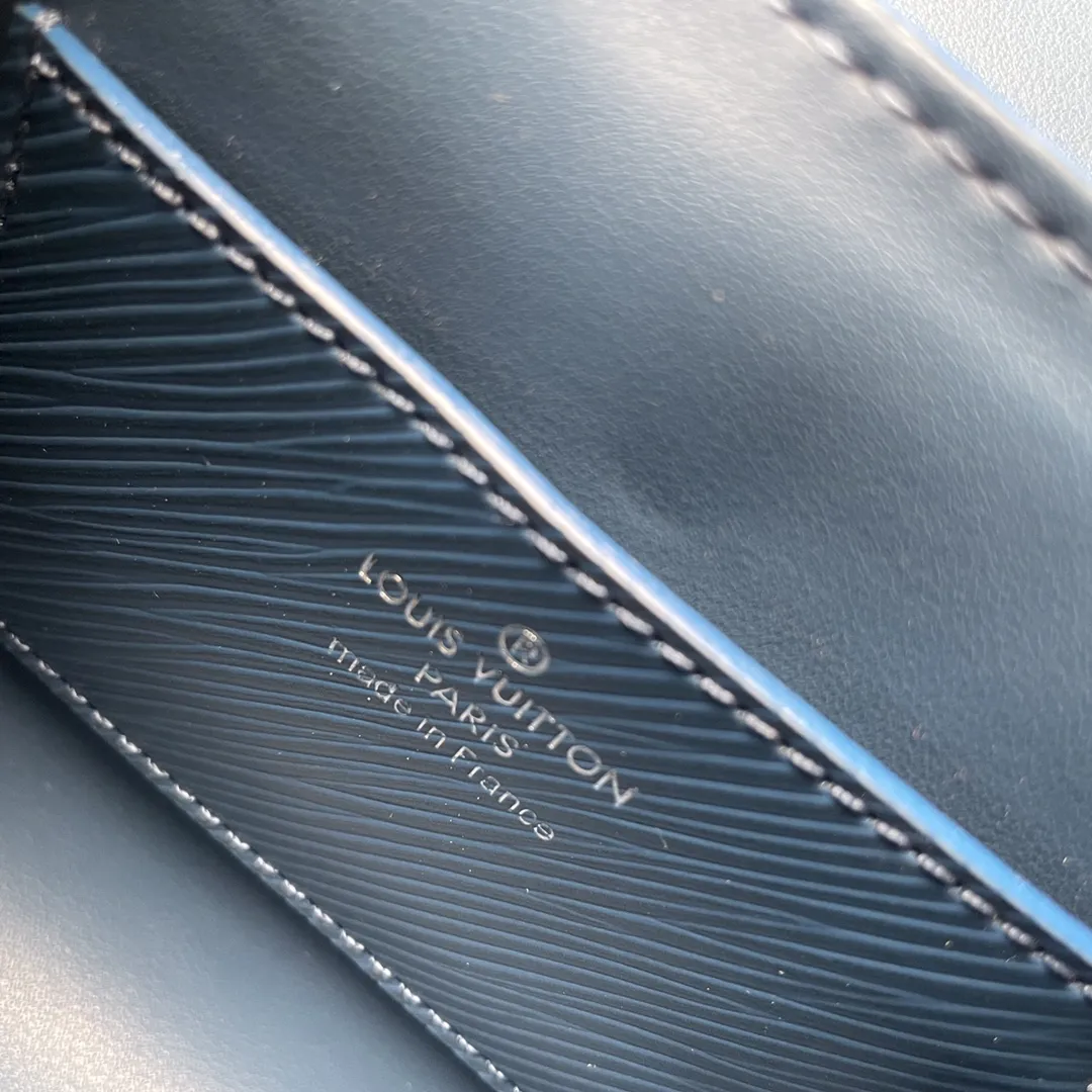 Louis Vuitton bag - LITELUX