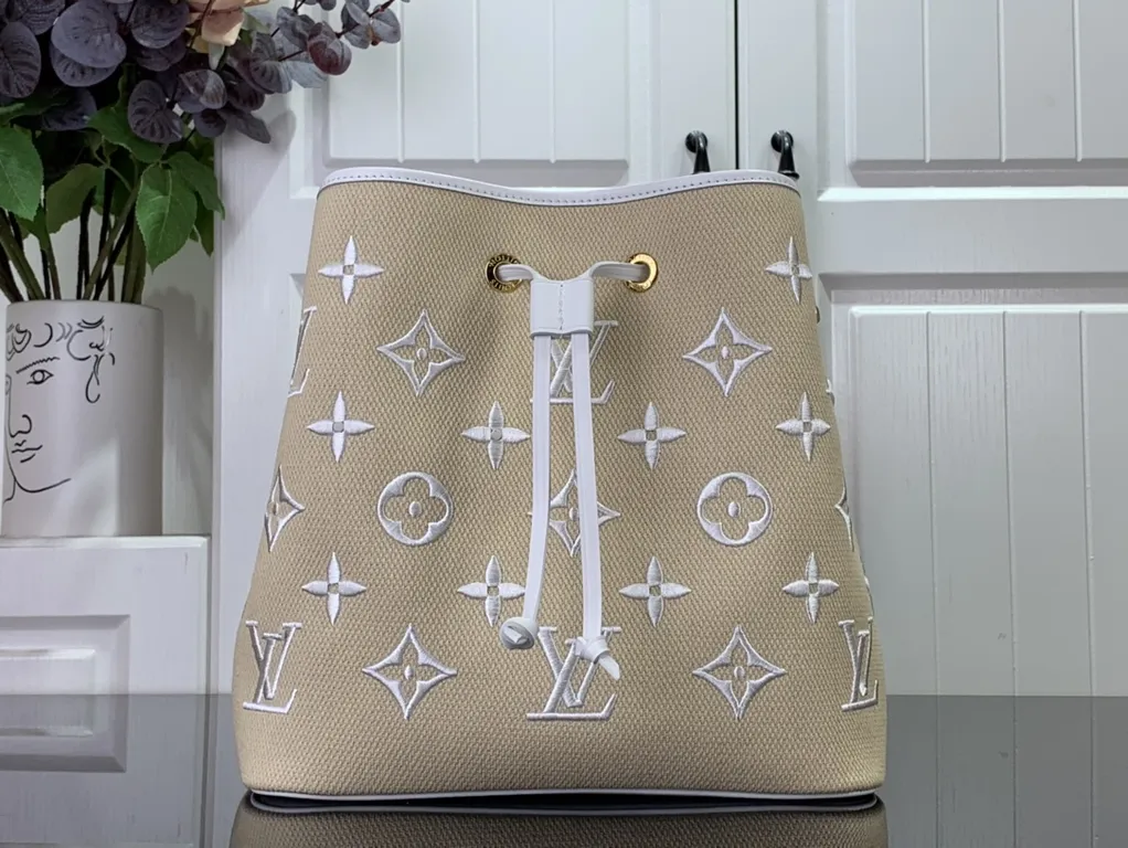 Louis Vuitton bag - LITELUX