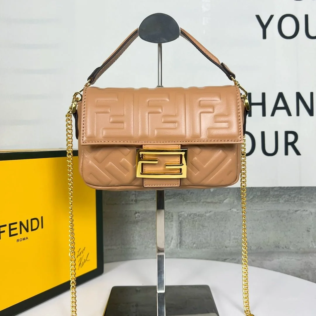 FENDI BAGUETTE Mini Chain Strap Earthy yellow Handbag Size: 4*18*11cm - LITELUX
