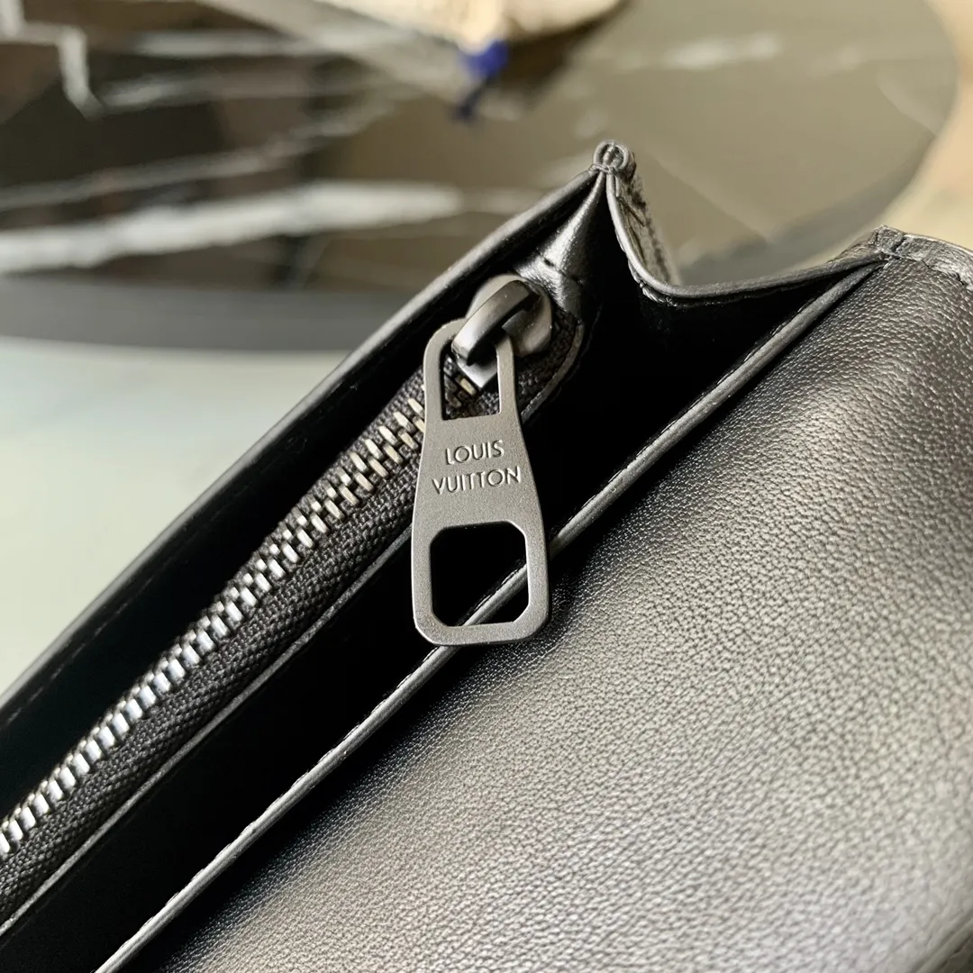 Louis Vuitton bag - LITELUX