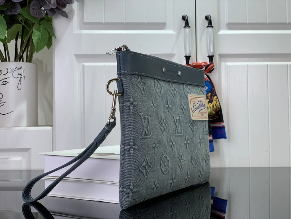 Louis Vuitton bag - LITELUX