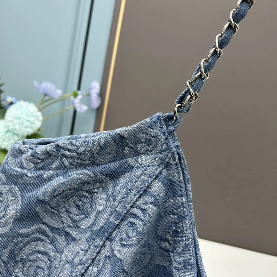 Chanel denim camellia underarm bag 2029 Size: 40*55*30*20cm - LITELUX