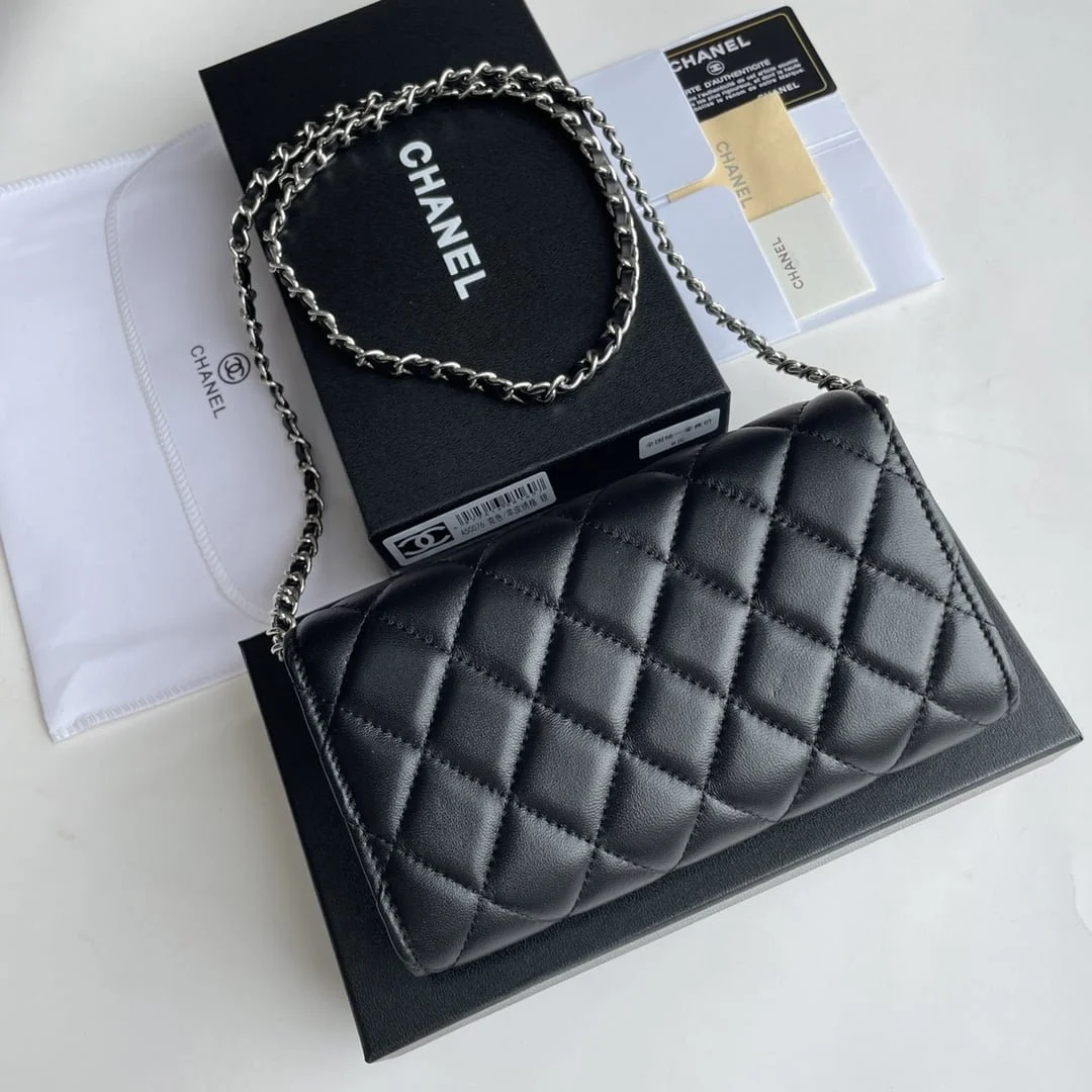 Chanel chain crossbody bag Cowhide with diamond lattice sliver hardware black A50076 size: 18*10.5*3.5cm - LITELUX