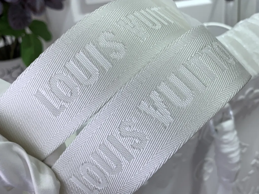 Louis Vuitton bag - LITELUX