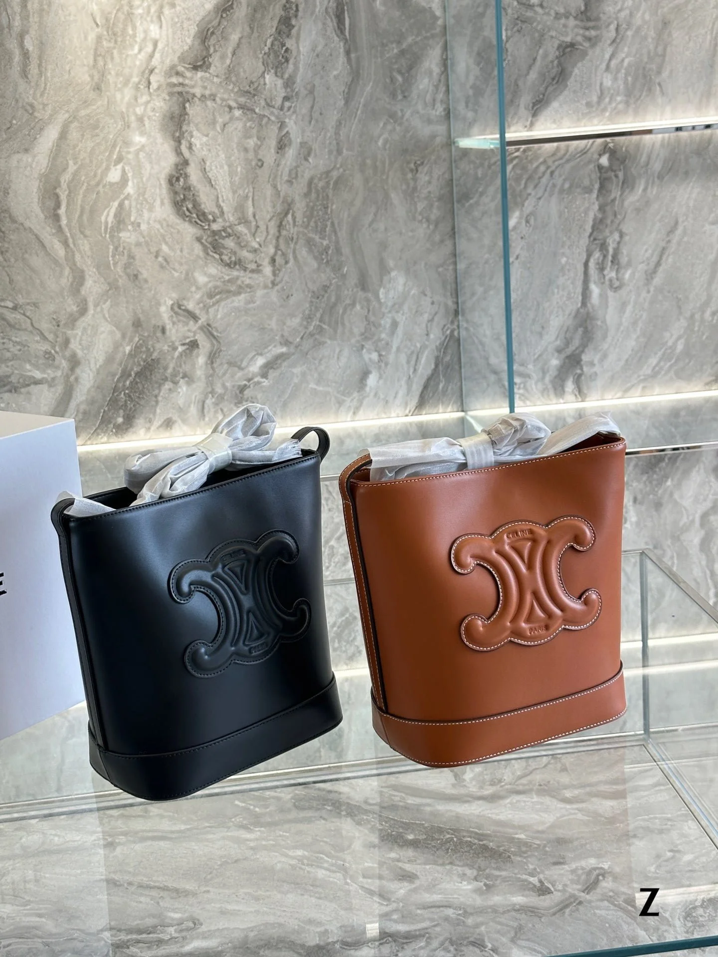 CELINE Caramel brown /Black bucket bag Size: 22*27cm - LITELUX