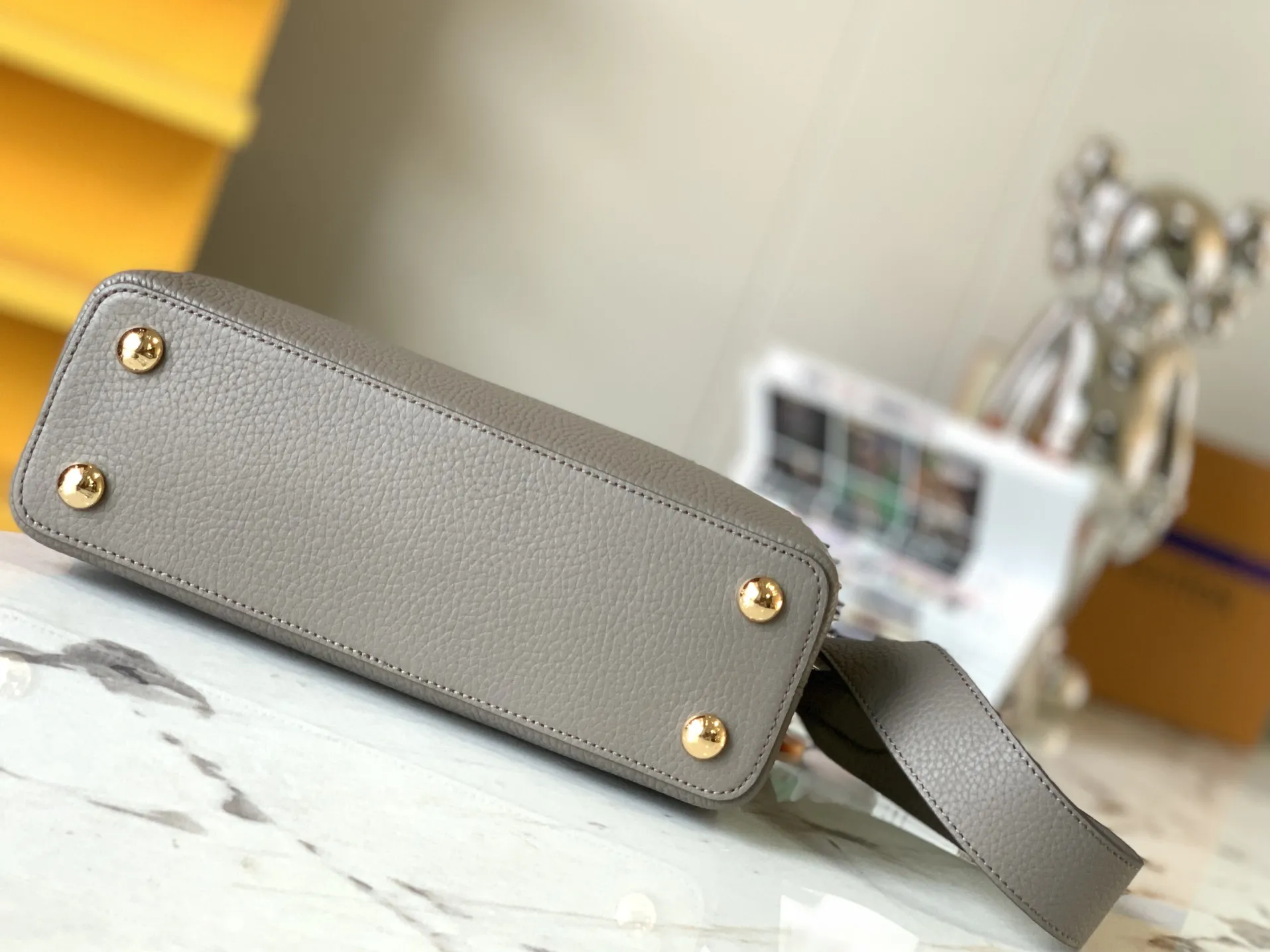 Louis Vuitton bag - LITELUX