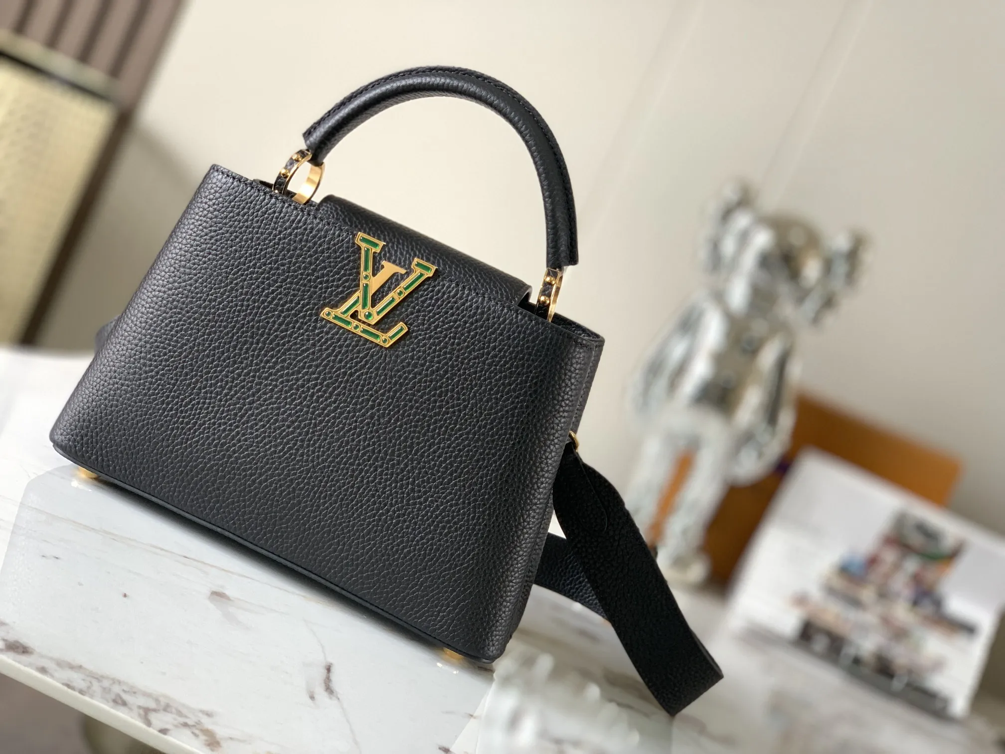Louis Vuitton bag - LITELUX