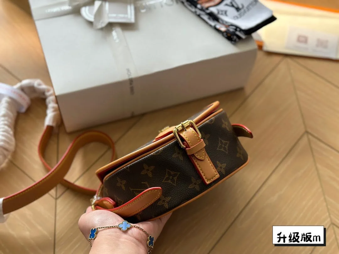 Louis Vuitton / LV Tambourin Saddle bag M44860 size: 18*16cm - LITELUX