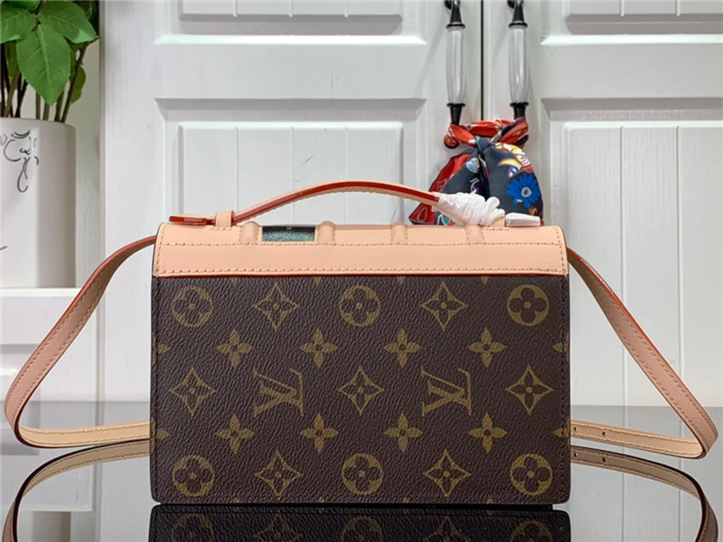 2023 Louis Vuitton Book Chain Wallet Bag M81831 - LITELUX