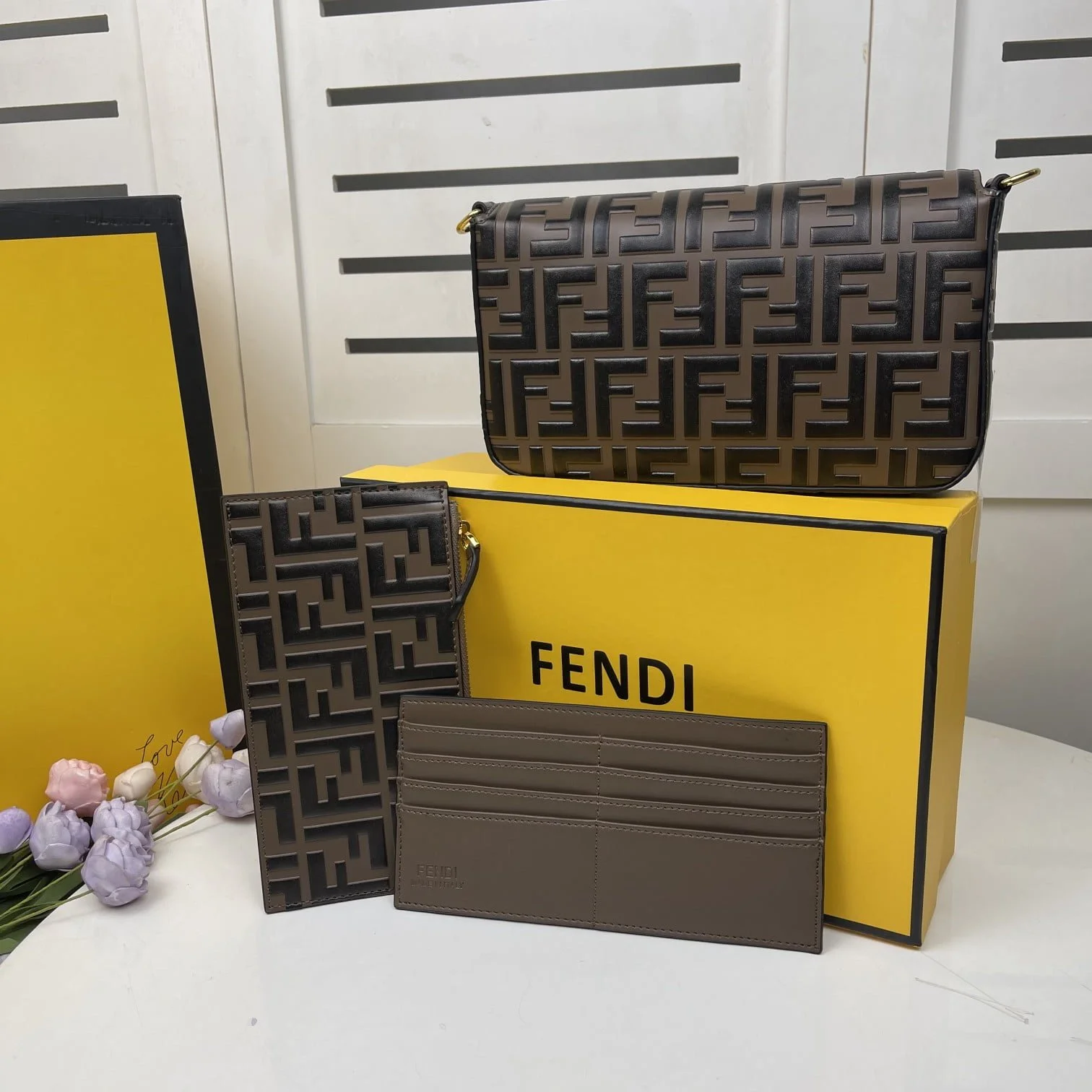 FENDI Three-piece leather wallet 2122 Size: 23CM - LITELUX