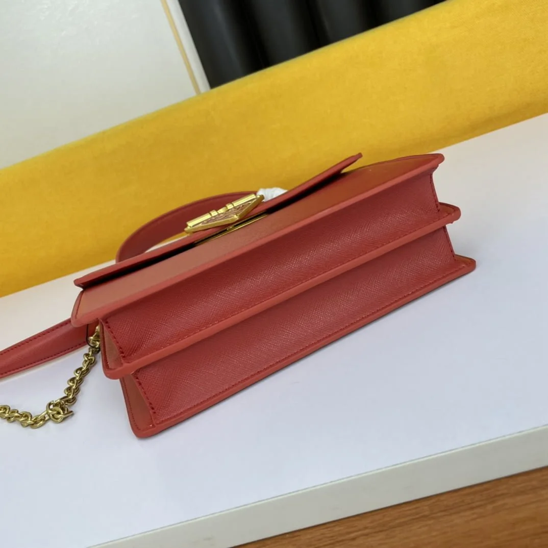 Prada organ bag red size: 20*15*5cm - LITELUX