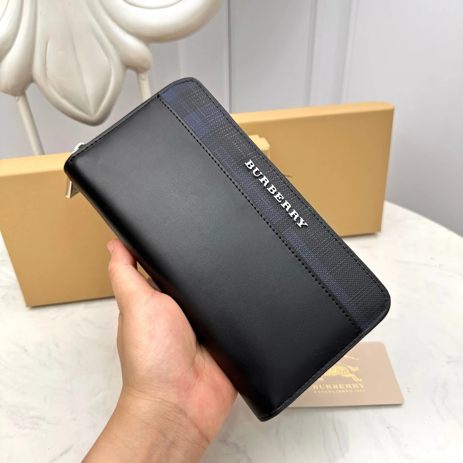 Burberry cowhide long wallet 6660106 size: 19*10*2.5cm - LITELUX