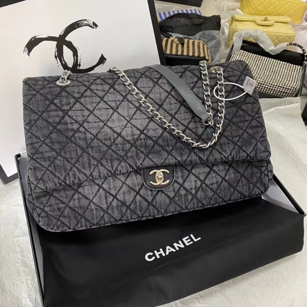 Chanel denim Shoulder bag Do old paint size: 42*27*15 CM - LITELUX