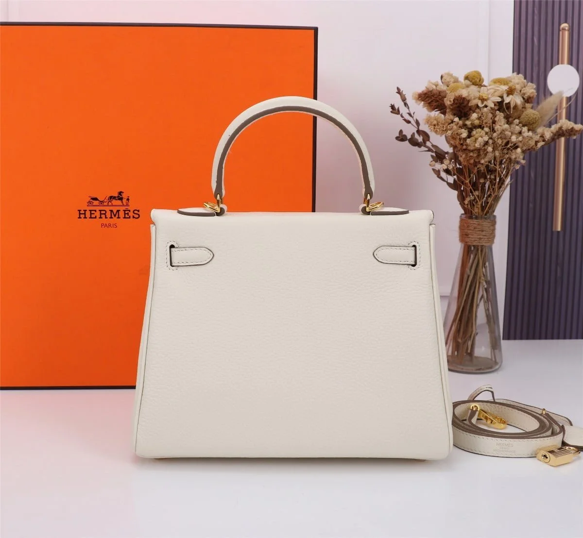 Hermès Kelly Togo Calf Gold hardware Milkshake white size: 25Cm/ 28Cm - LITELUX