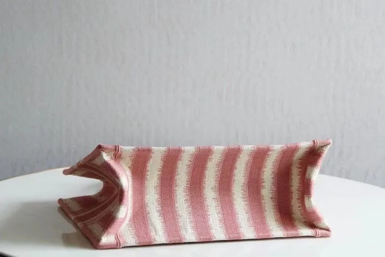 Dior Bag  – 115572781 - LITELUX