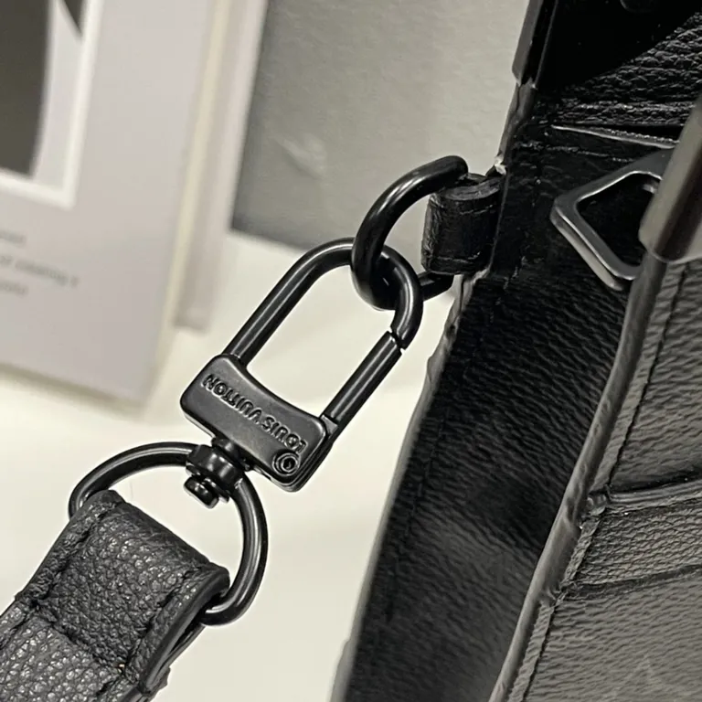 Louis Vuitton bag - LITELUX