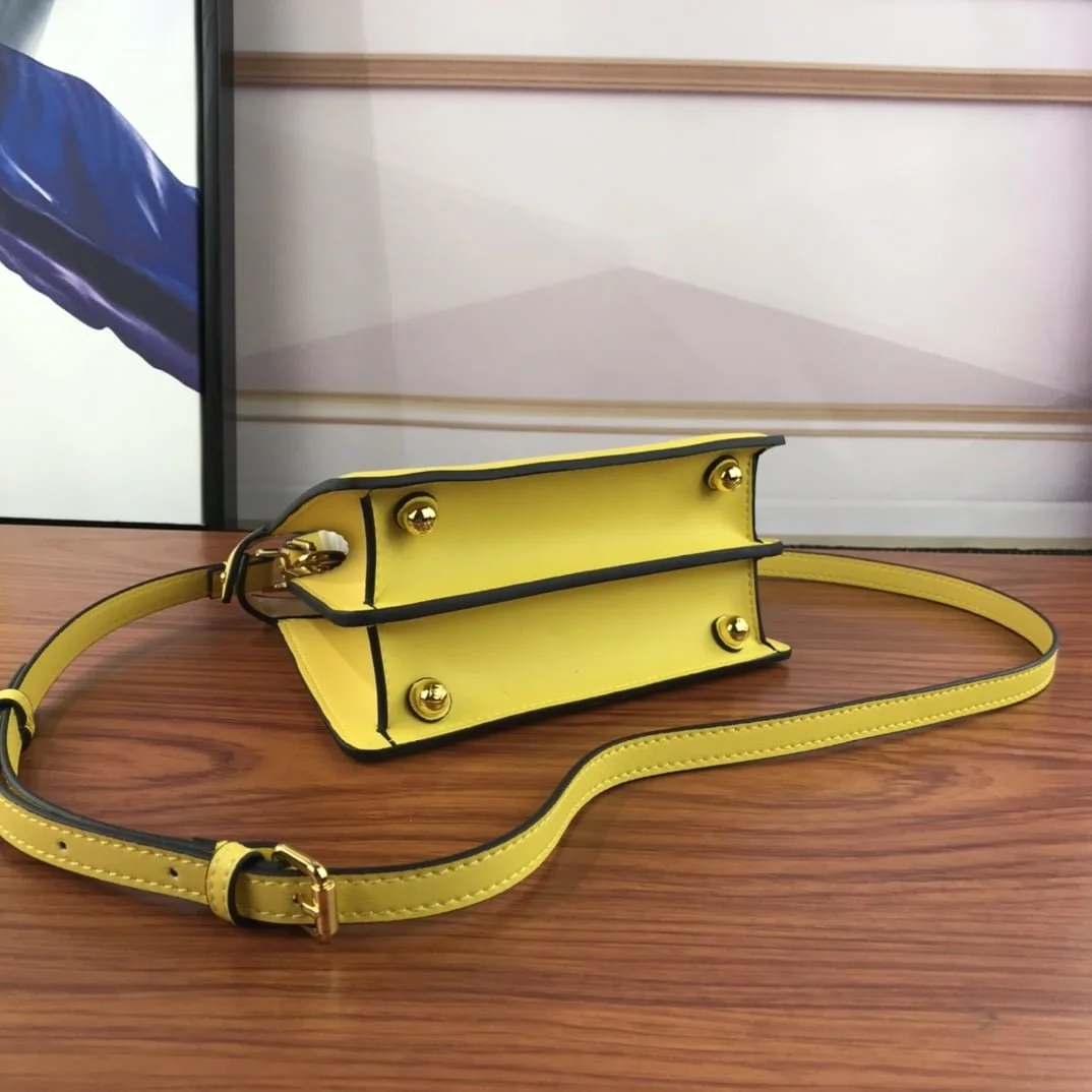 FENDI PeekaboolseeuPetite 0778 Yellow size: 20*15.5*11CM - LITELUX